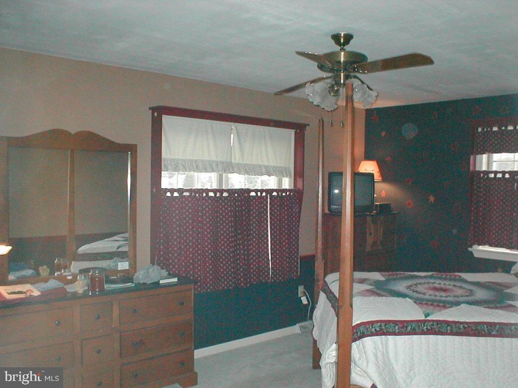 324 Knights Bridge Way Lititz, PA 17543 - Photo 6 of 8