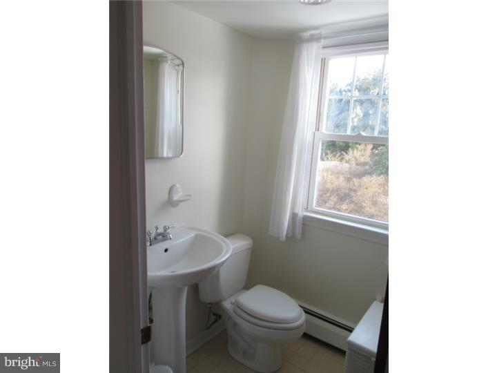 202 Merlin Road Phoenixville, PA 19460 - Photo 15 of 19 Half Bath