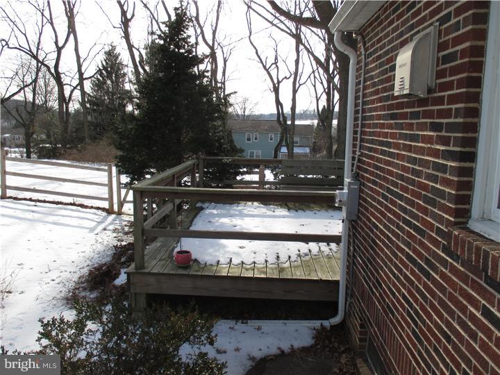 202 Merlin Road Phoenixville, PA 19460 - Photo 16 of 19 Deck