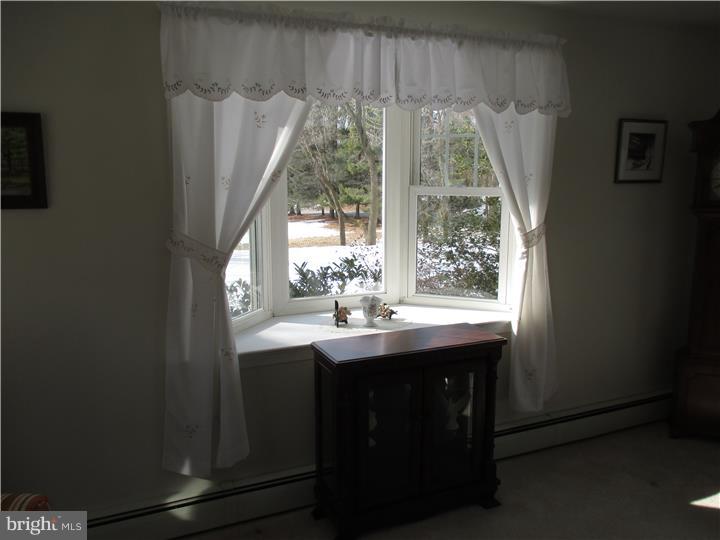 202 Merlin Road Phoenixville, PA 19460 - Photo 5 of 19 Sun Room