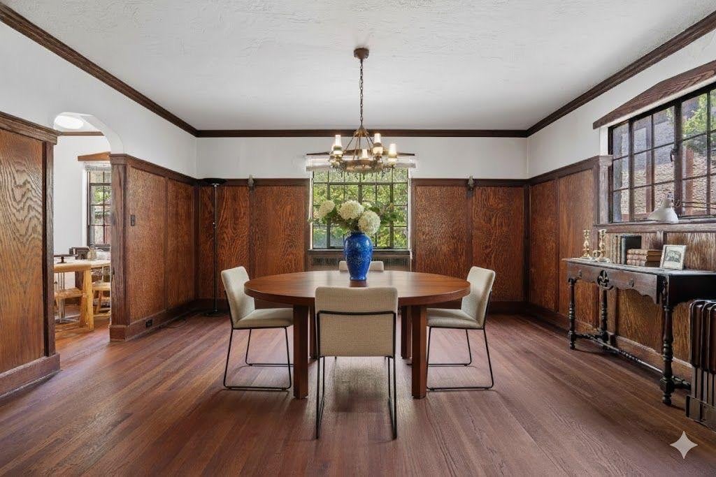 176-15 Croydon Road Queens, NY 11432 - Photo 3 of 10 Photo 3