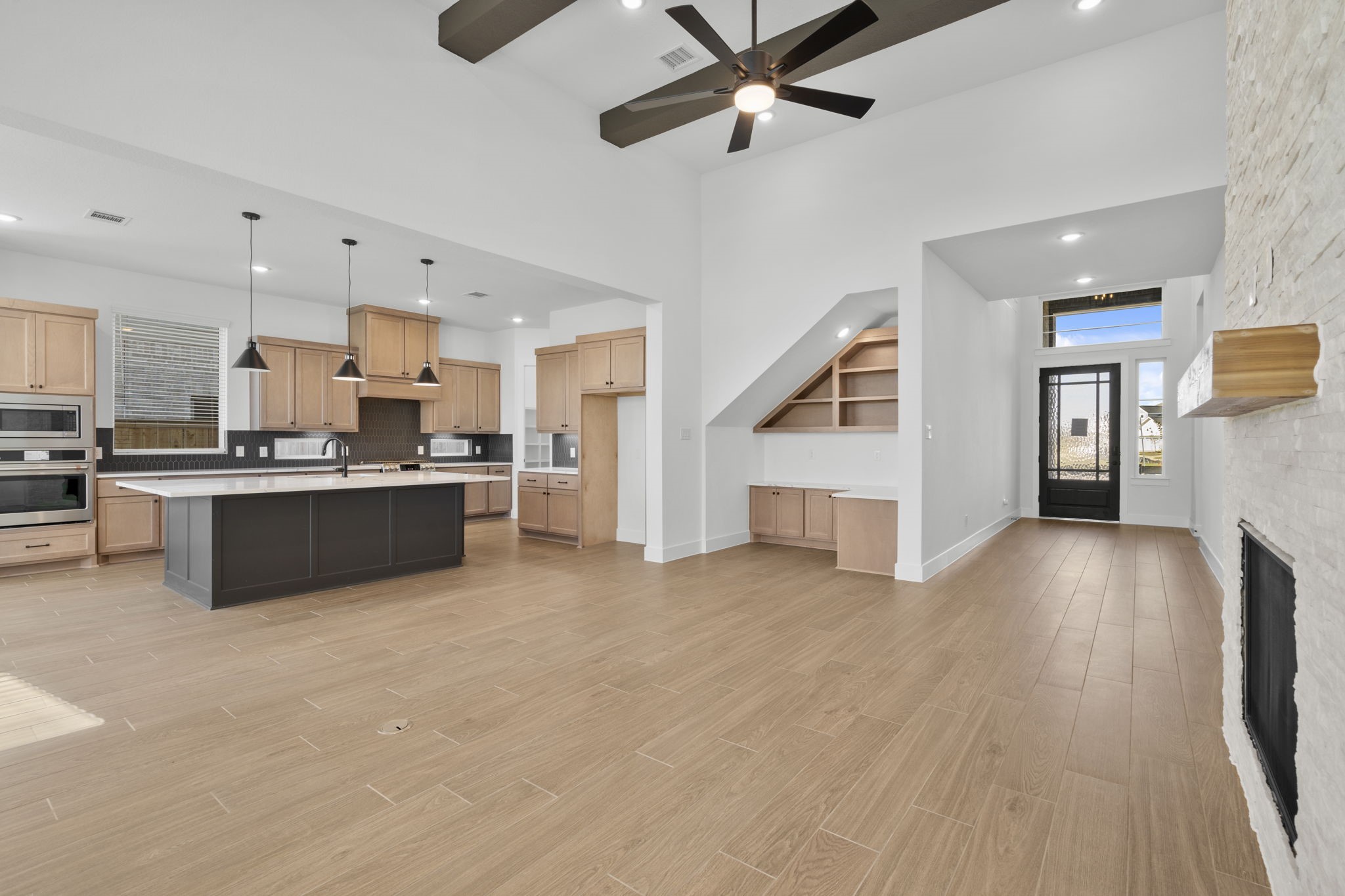407 Blue River Trail Rosenberg, TX 77471 - Photo 18 of 45 a view of kitchen with cabinets and stainless steel appliances