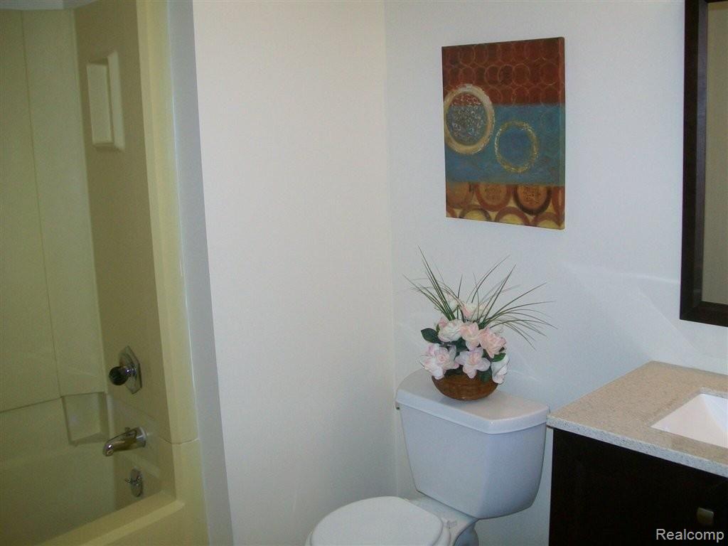3046 Simpson Road Fort Gratiot, MI 48059 - Photo 14 of 15 Main bath.jpg