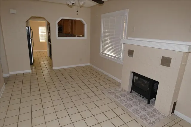 $1,795 | 210 43rd Avenue North, St. Petersburg, FL 33703