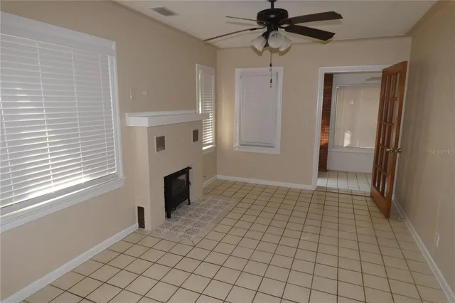 $1,795 | 210 43rd Avenue North, St. Petersburg, FL 33703