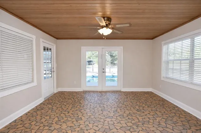 $2,200 | 3133 South Polk Avenue, Lakeland, FL 33803