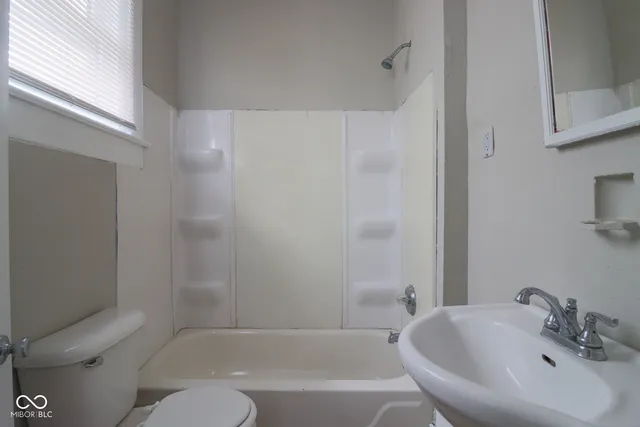 $1,000 | 1668 South Talbott Street, Indianapolis, IN 46225