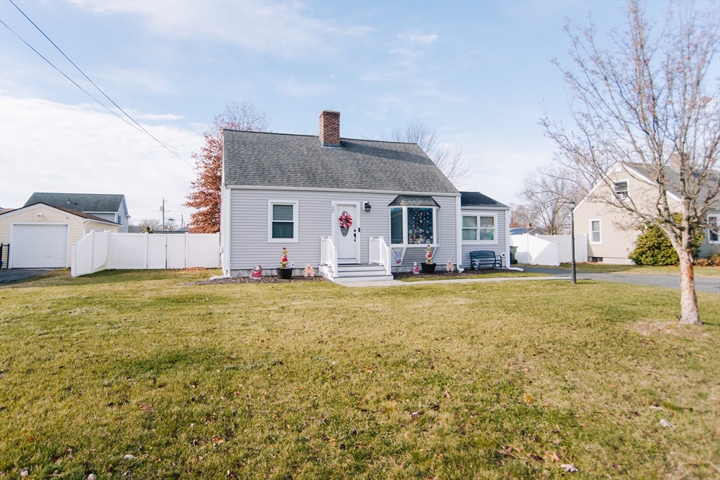 22 Amanda Street Springfield, MA 01118 - Photo 2 of 42