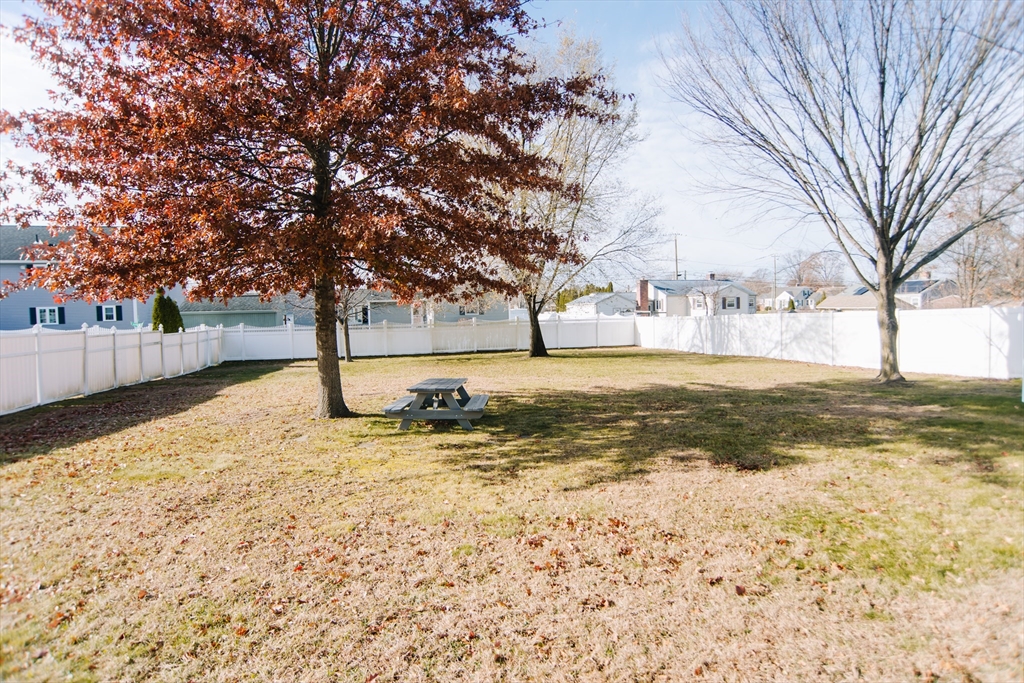 22 Amanda Street Springfield, MA 01118 - Photo 34 of 42