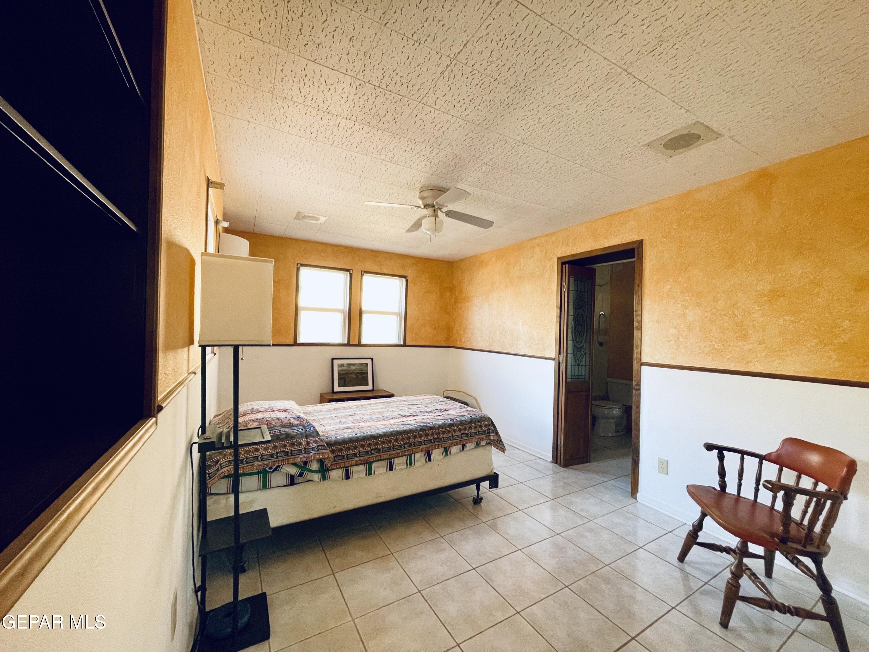 801 North Austin Street East Marfa, TX 79843 - Photo 11 of 19 Bed2Living