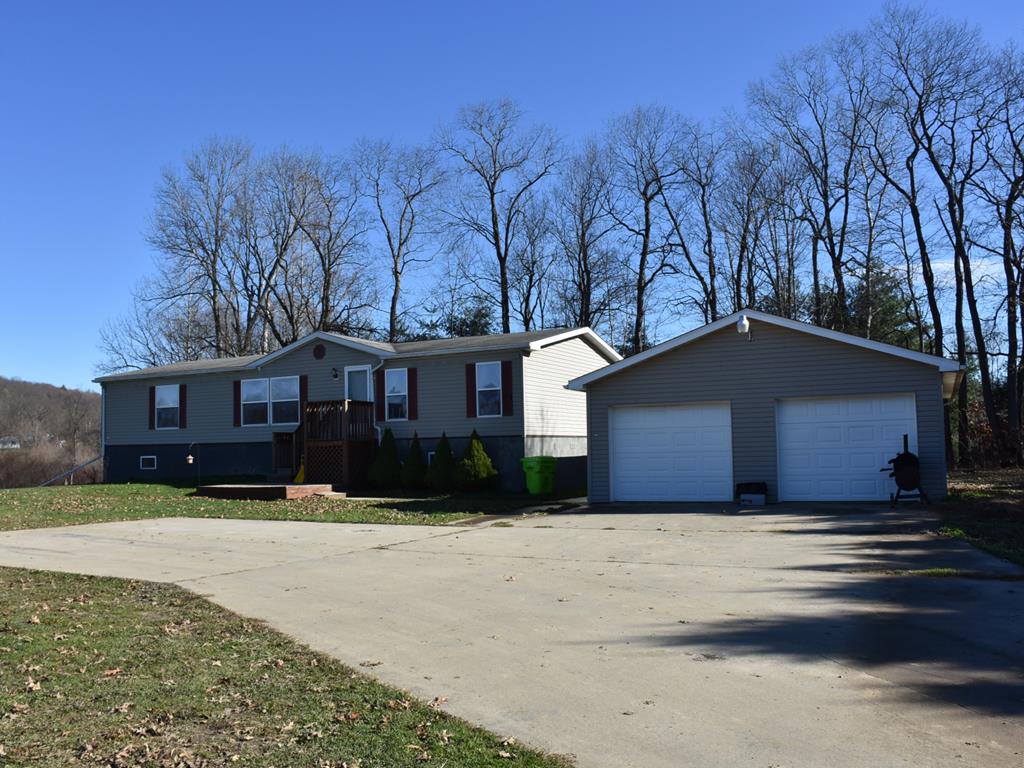 23214 Jericho Road Edinboro, PA 16412 - Photo 3 of 25 Gallery Image 3