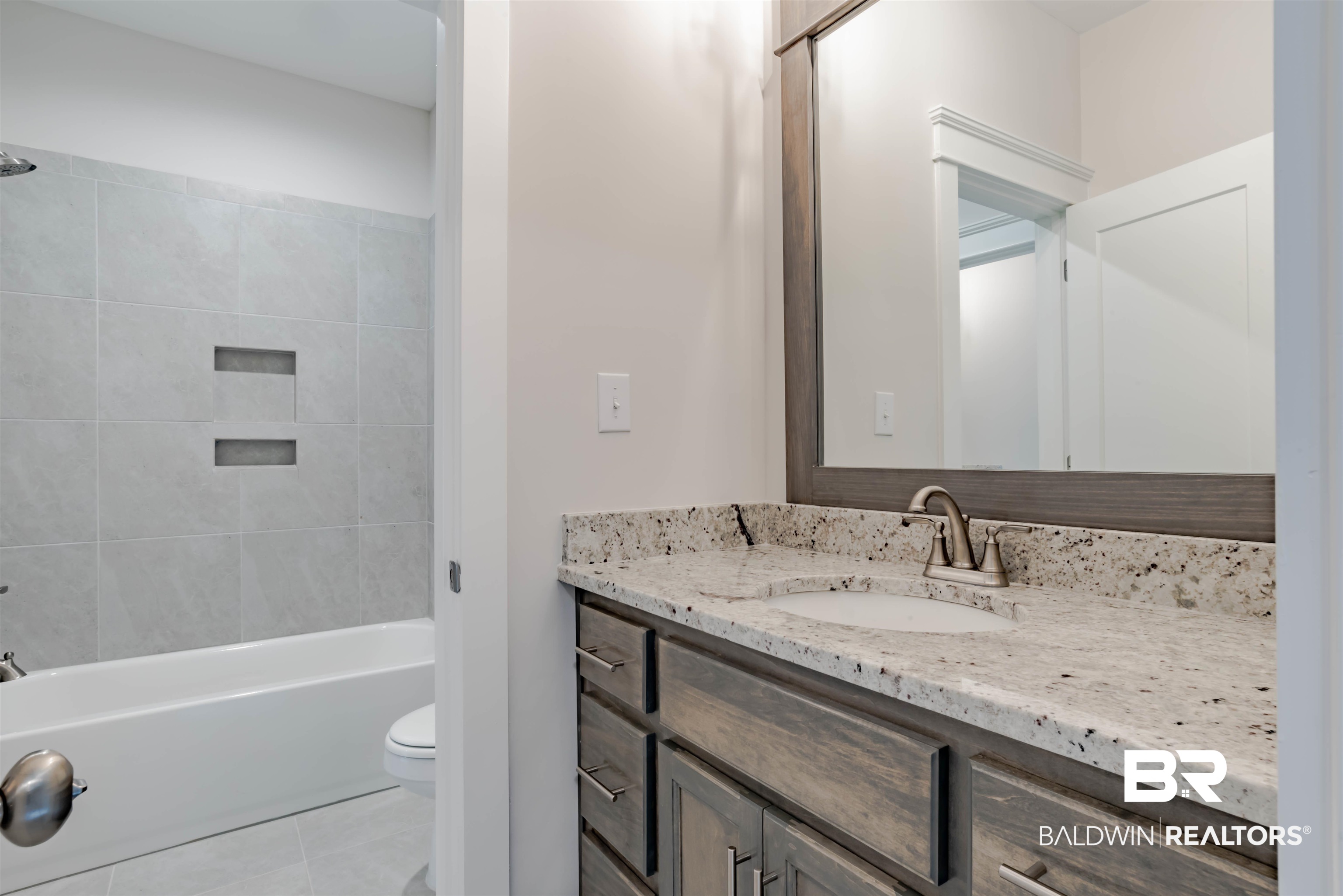 825 Vulpes Avenue Fairhope, AL 36532 - Photo 11 of 39
