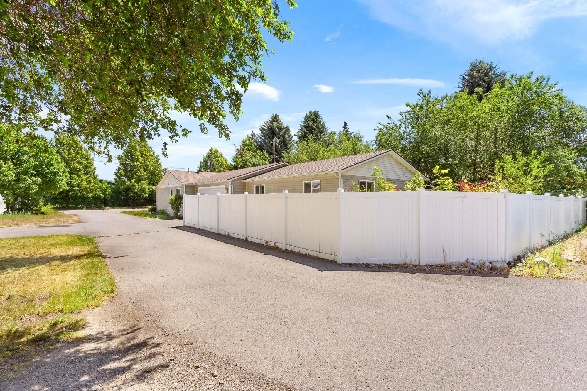615 North Sargent Road Spokane Valley, WA 99212 - Photo 3 of 36 Gallery Image 3