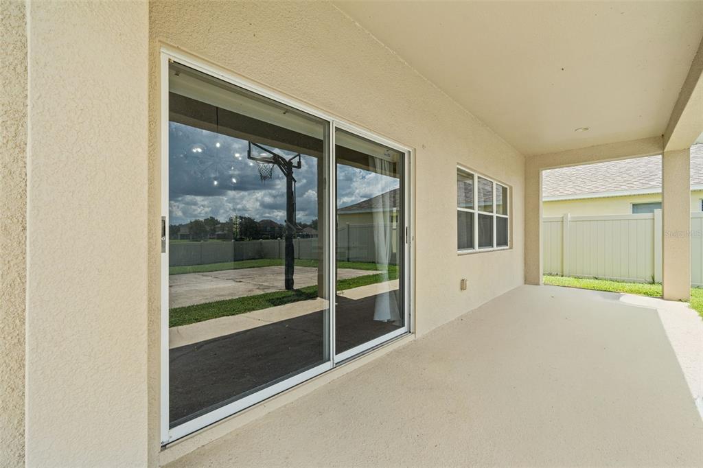 10909 Observatory Way Tampa, FL 33647 - Photo 35 of 39 a view of an empty room with a window