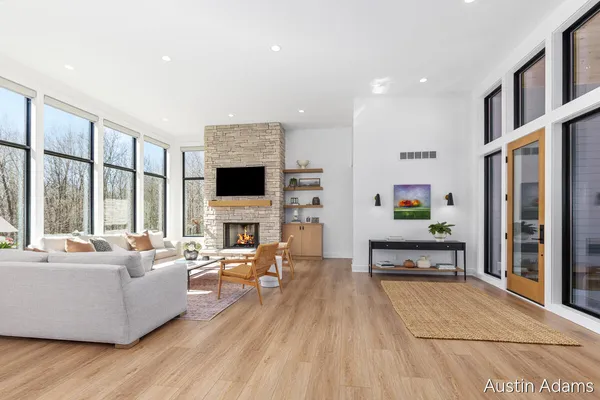 $2,200,000 | 6880 Kilmer Drive Southeast, Grand Rapids, MI 49512