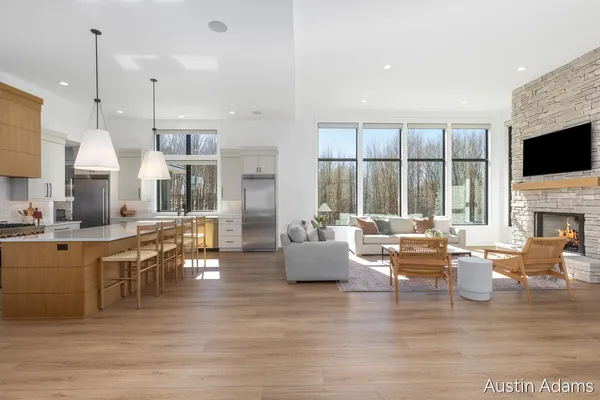 $2,200,000 | 6880 Kilmer Drive Southeast, Grand Rapids, MI 49512
