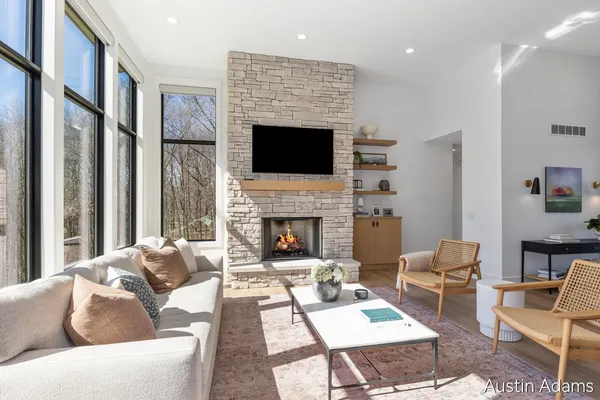 $2,200,000 | 6880 Kilmer Drive Southeast, Grand Rapids, MI 49512