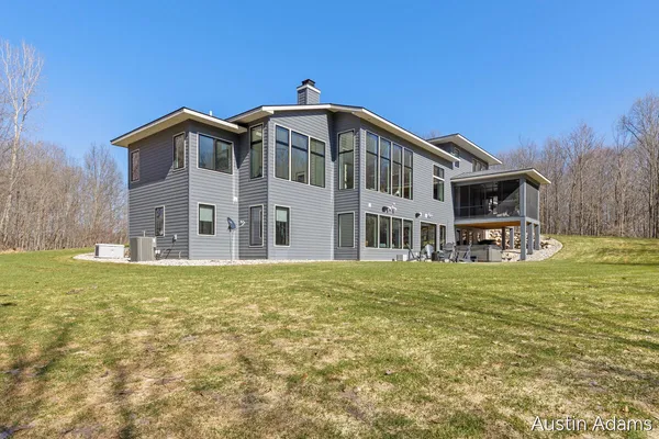 $2,200,000 | 6880 Kilmer Drive Southeast, Grand Rapids, MI 49512