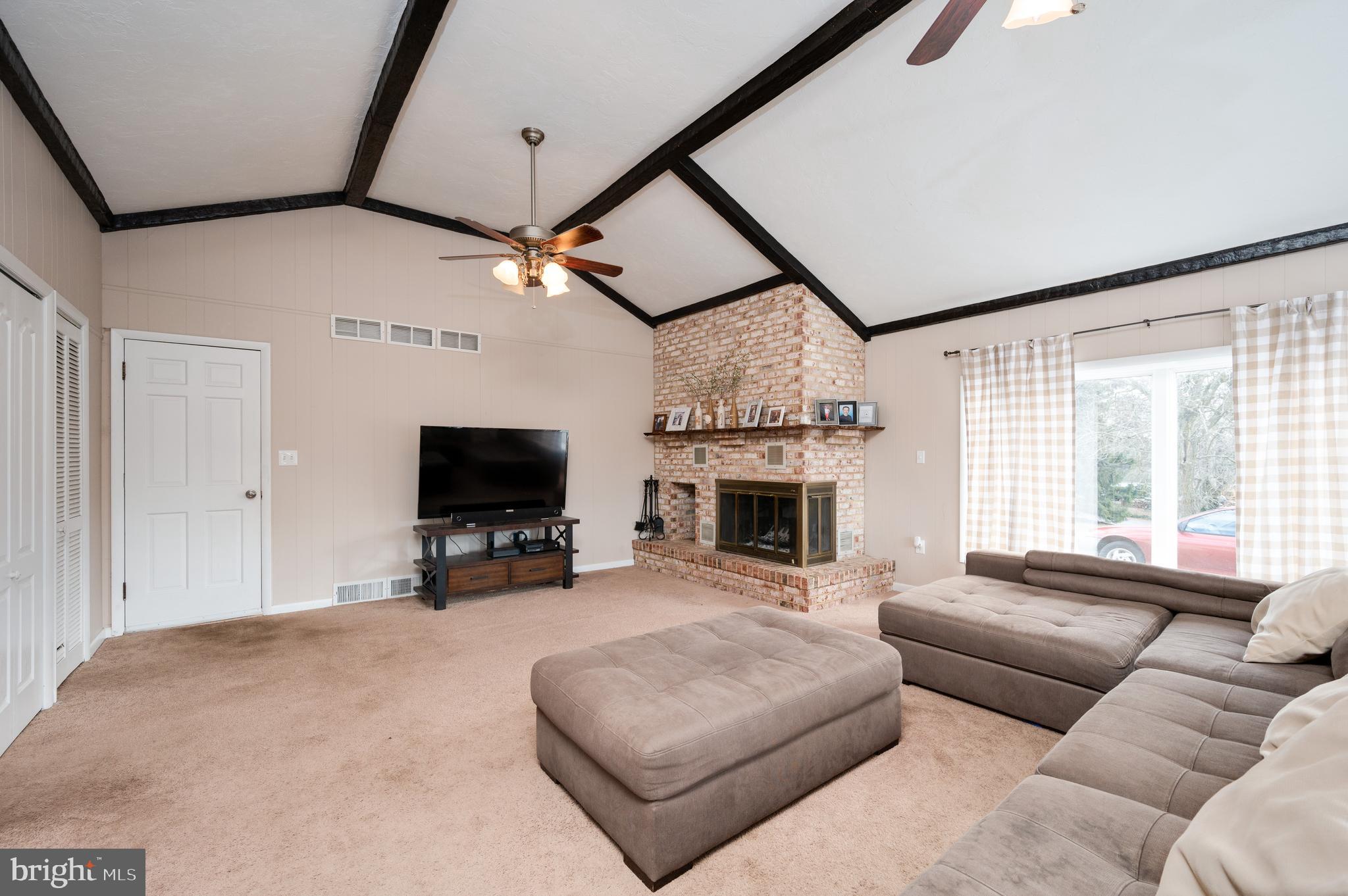 1225 Roth Church Rd Spring Grove Pa Spring Grove, PA 17362 - Photo 2 of 33