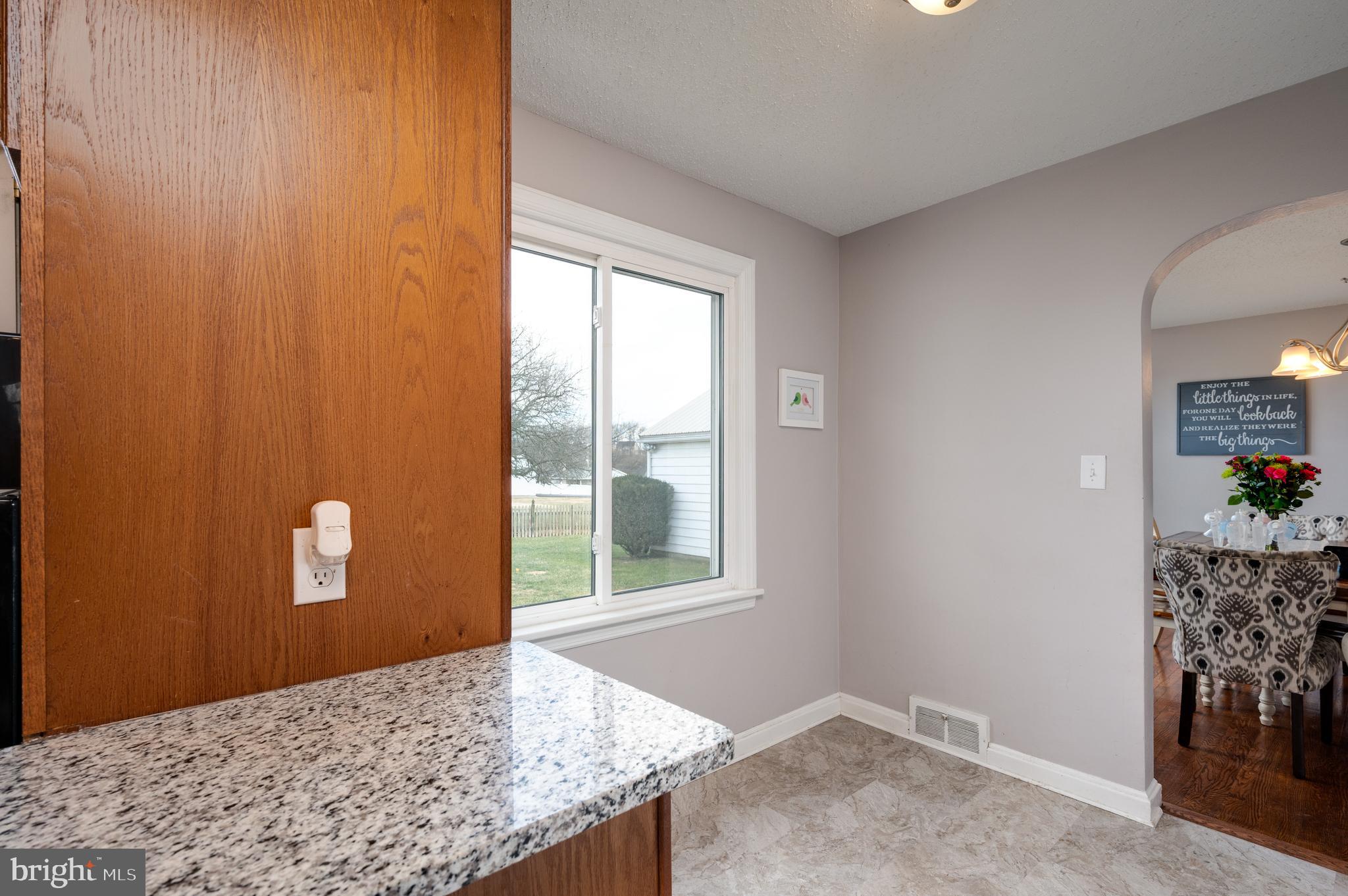 1225 Roth Church Rd Spring Grove Pa Spring Grove, PA 17362 - Photo 11 of 33