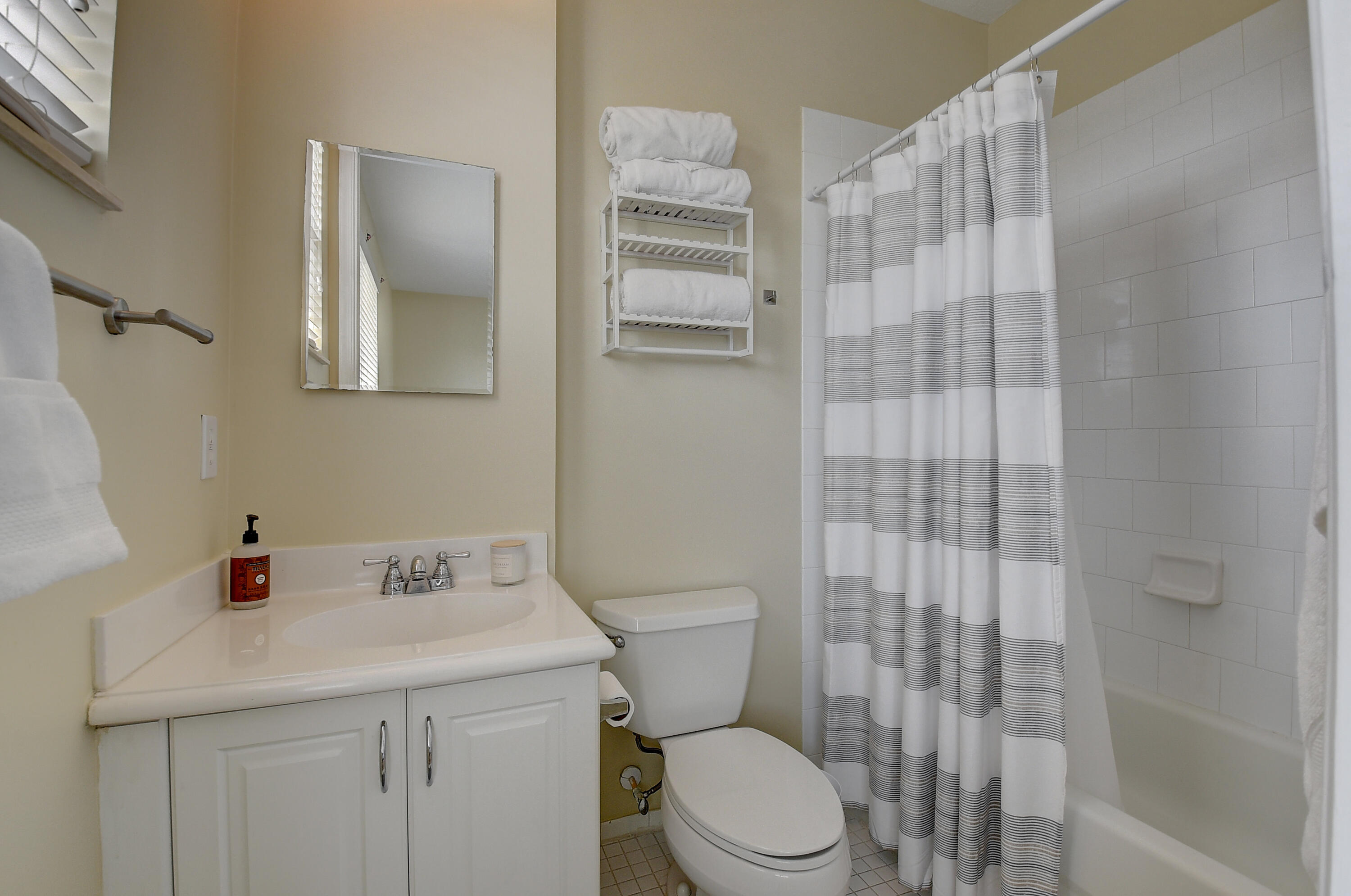 587 Northwest 35th Place Boca Raton, FL 33431 - Photo 14 of 20 Third Bedroom