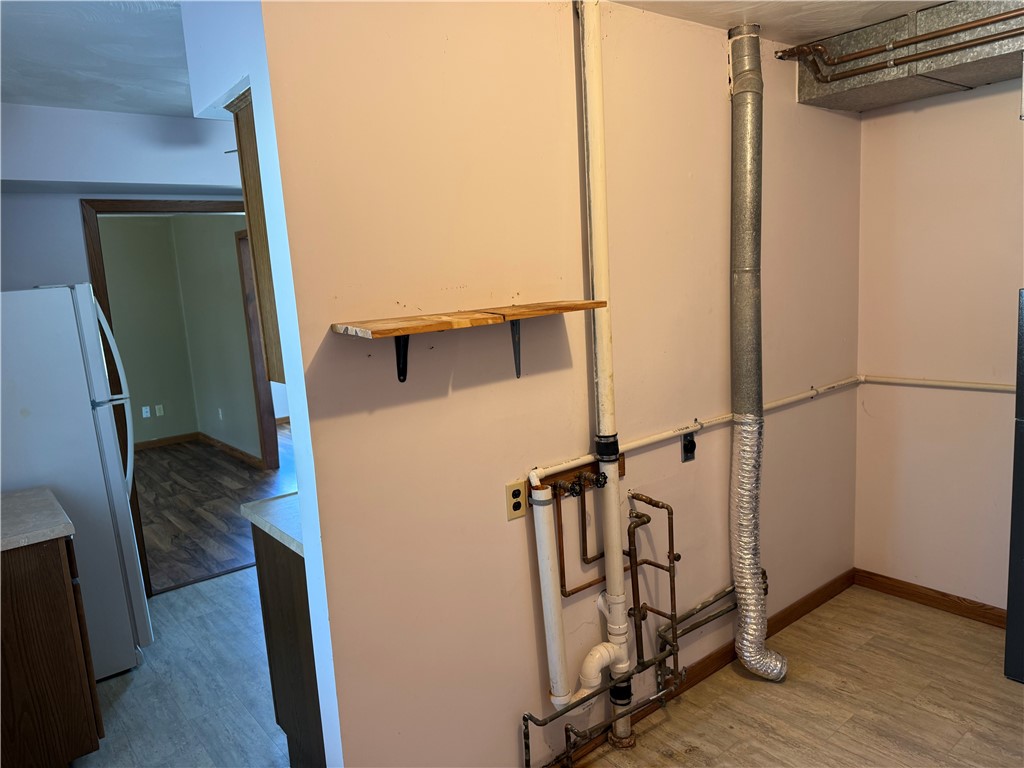 513 Indiana Avenue Effingham, IL 62401 - Photo 22 of 22 Laundry Room