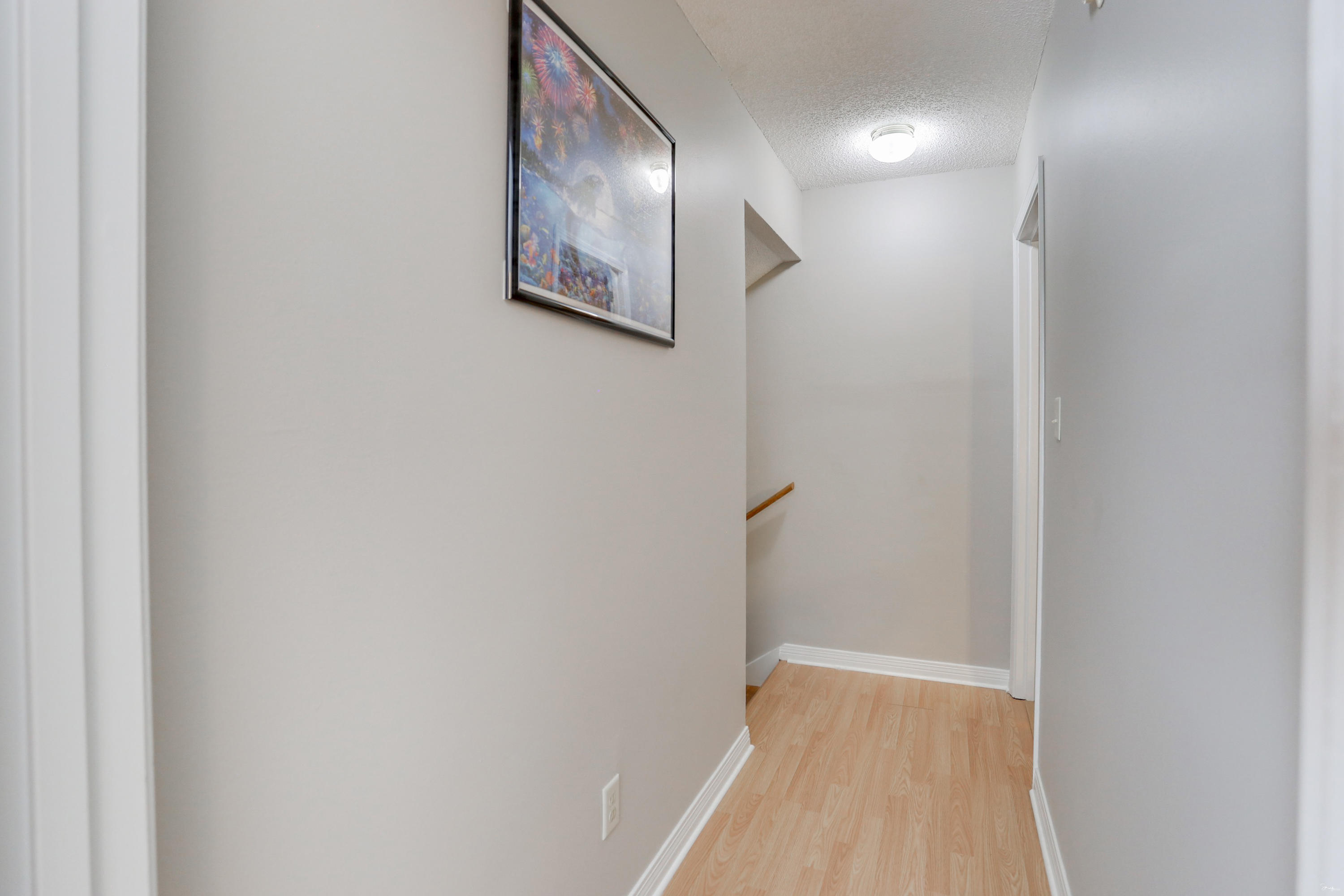 9 Falcon Ridge Lane, Unit 9 Fort Walton Beach, FL 32547 - Photo 15 of 23 a view of a hallway