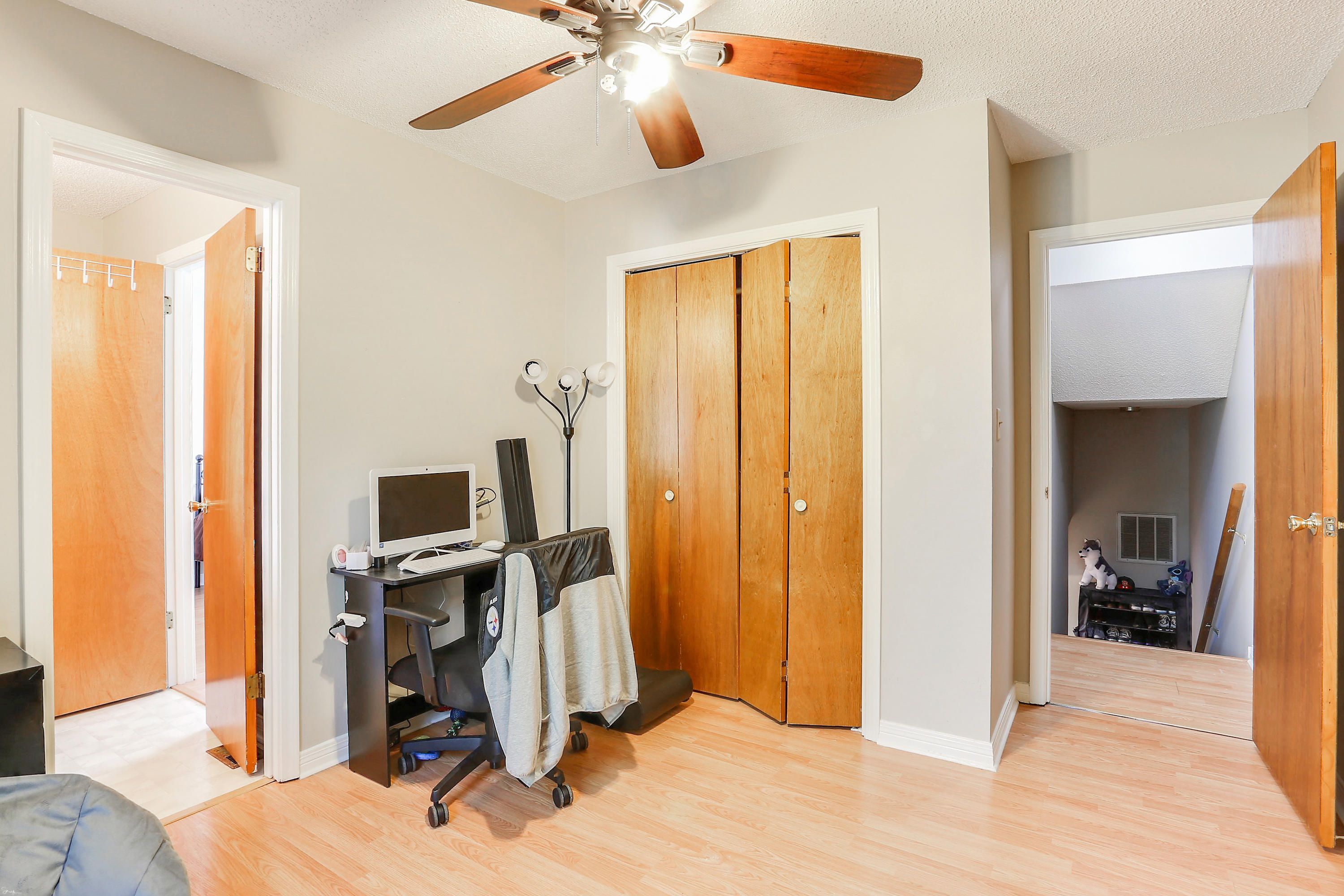 9 Falcon Ridge Lane, Unit 9 Fort Walton Beach, FL 32547 - Photo 22 of 23 a view of a livingroom with workspace and a window