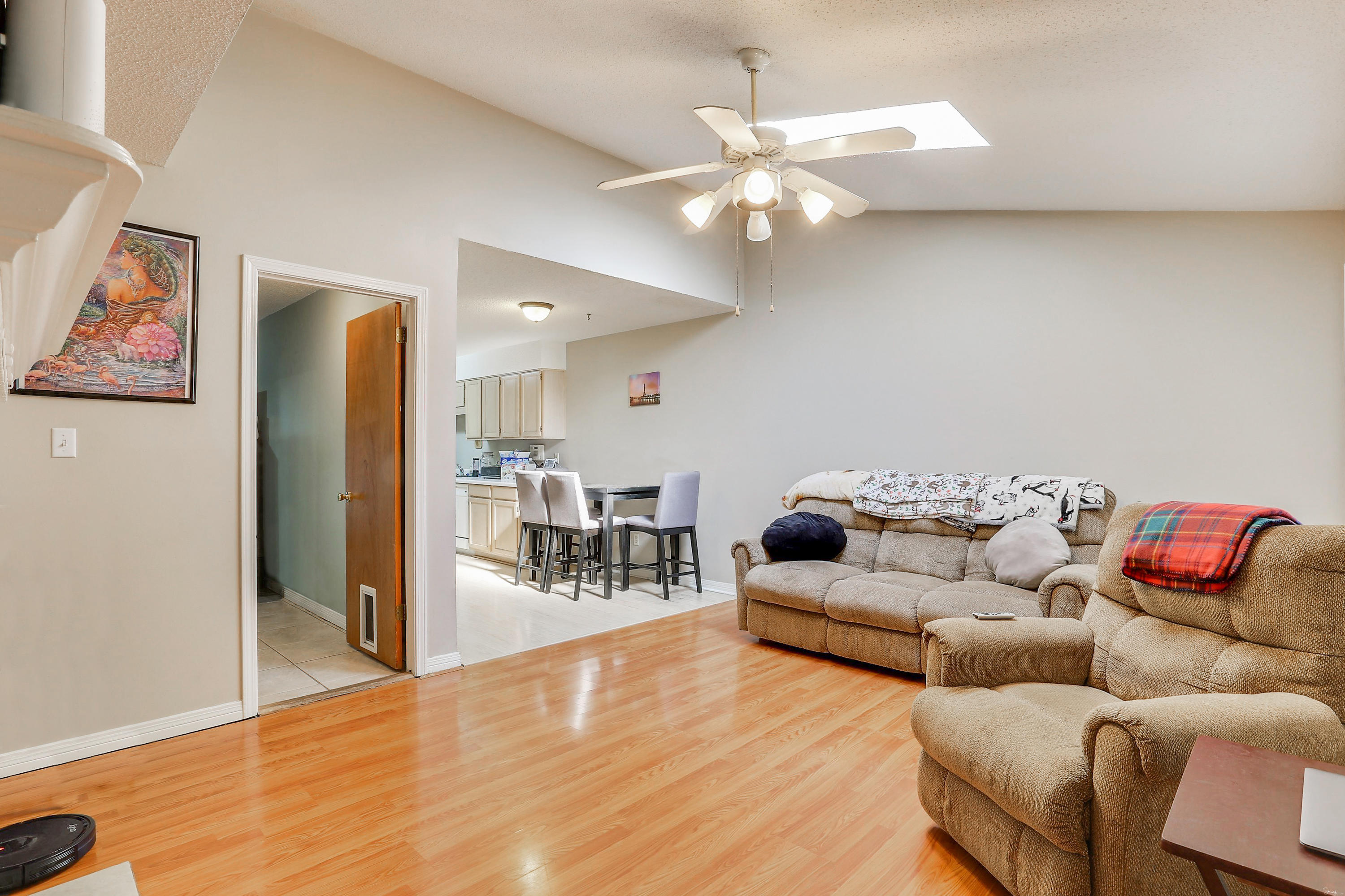 9 Falcon Ridge Lane, Unit 9 Fort Walton Beach, FL 32547 - Photo 5 of 23 a living room with furniture and a wooden floor