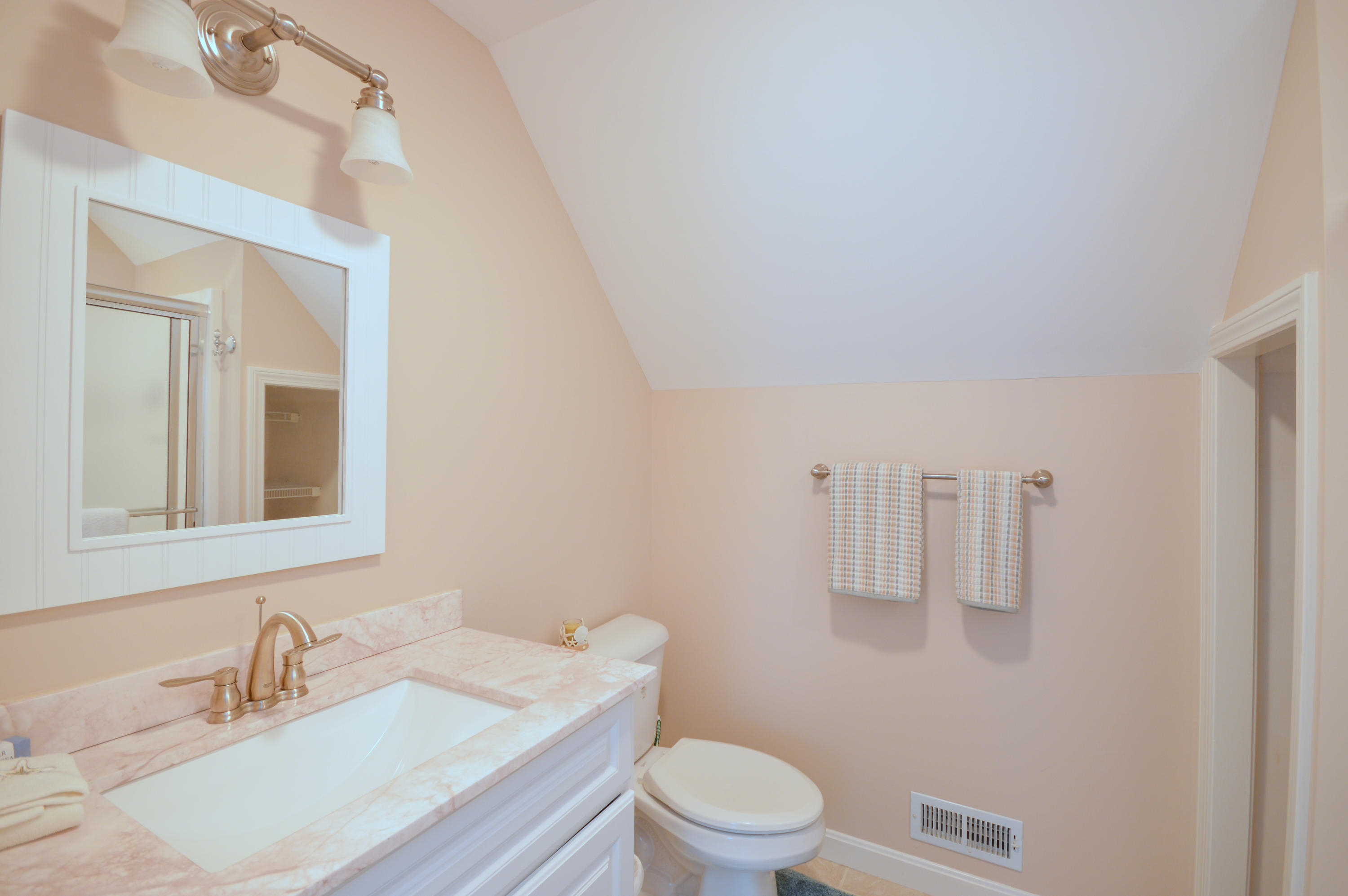 45 Cobble Stone Road Barnstable, MA 02630 - Photo 22 of 36 Bedroom 2 private bath