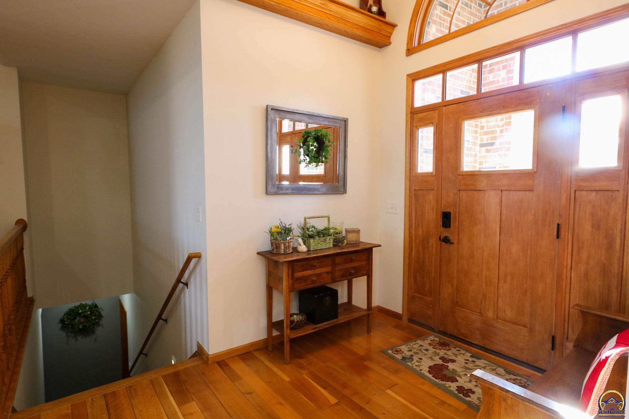 2334 Rd P Emporia, KS 66801 - Photo 5 of 93 Entry/Foyer