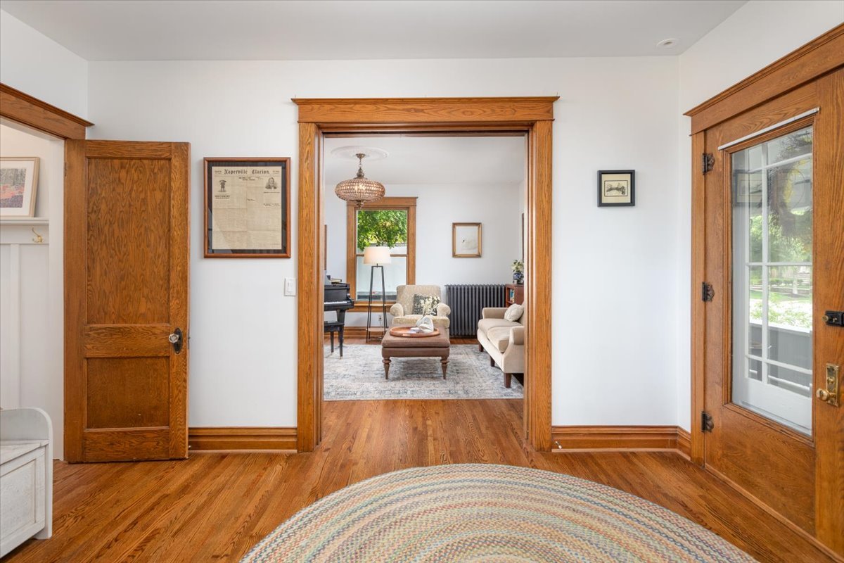 23 Columbia Street Naperville, IL 60540 - Photo 37 of 94