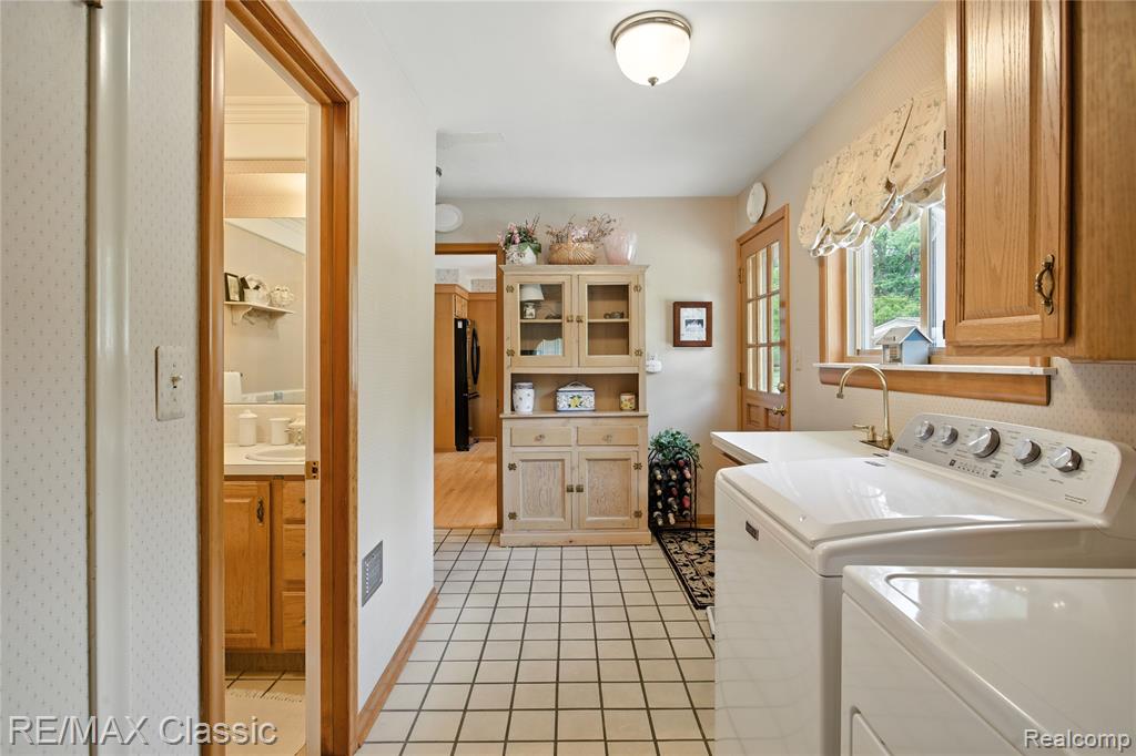 415 Booth Road Troy, MI 48085 - Photo 20 of 52