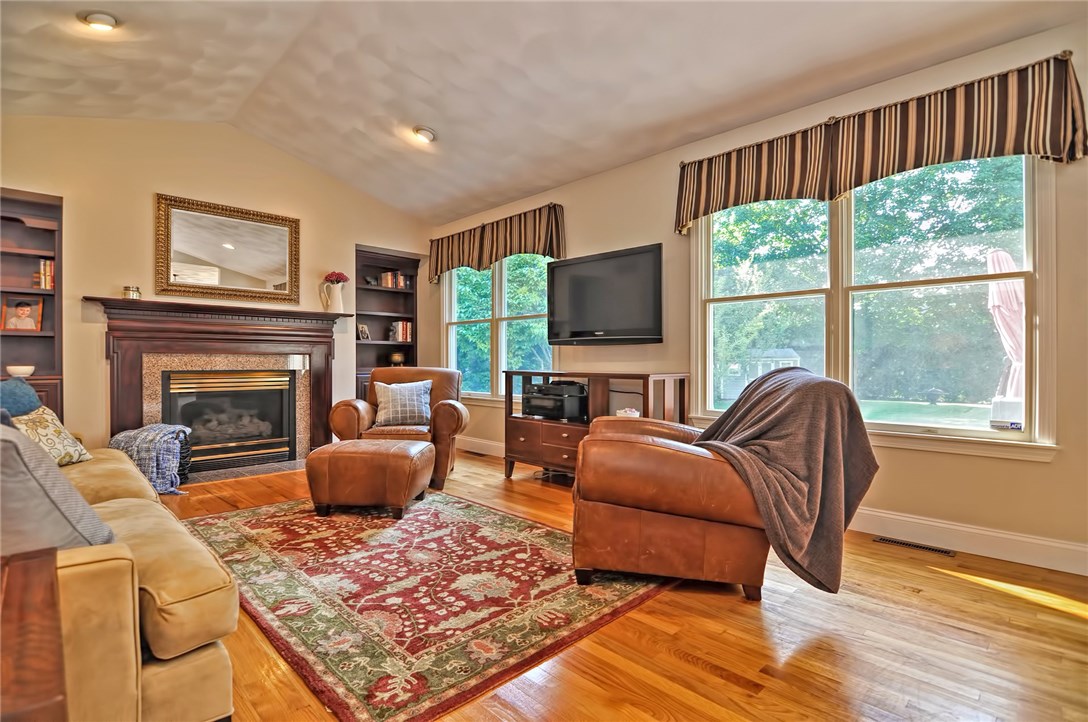 199 Council Rock Road Cranston, RI 02921 - Photo 12 of 38 Gallery Image 12