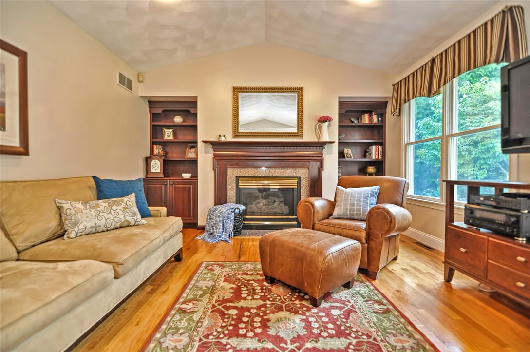 199 Council Rock Road Cranston, RI 02921 - Photo 13 of 38 Gallery Image 13
