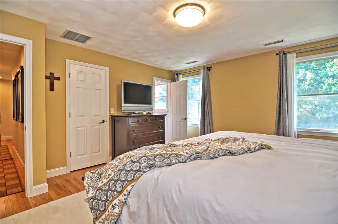 199 Council Rock Road Cranston, RI 02921 - Photo 23 of 38 Gallery Image 23