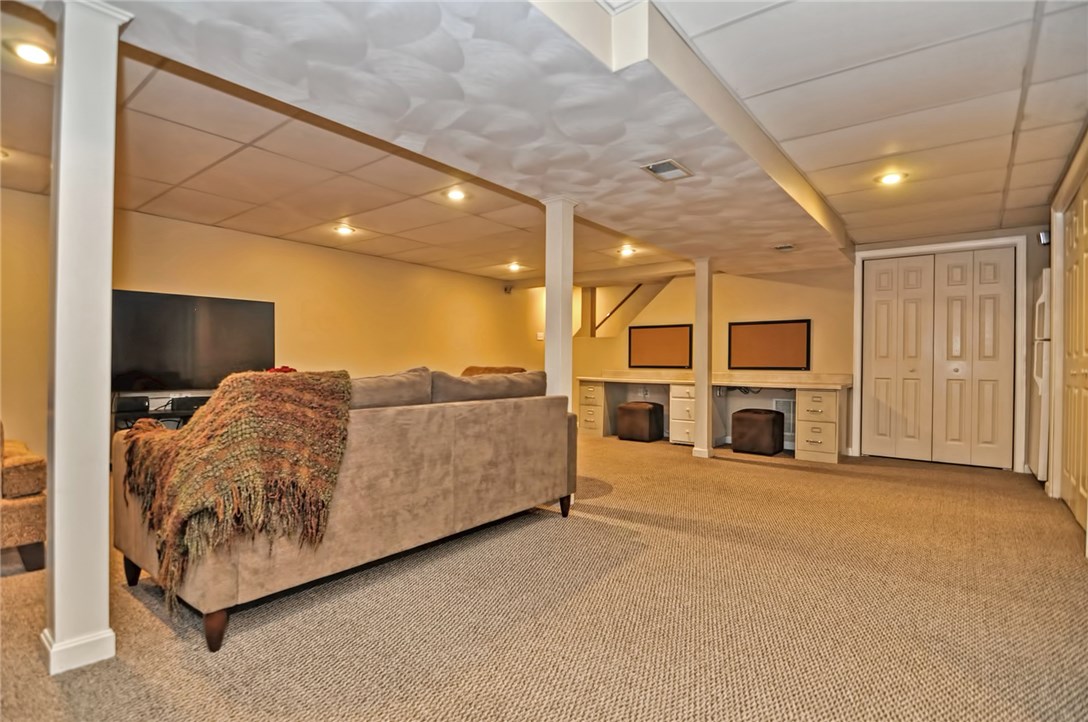 199 Council Rock Road Cranston, RI 02921 - Photo 32 of 38 Gallery Image 32