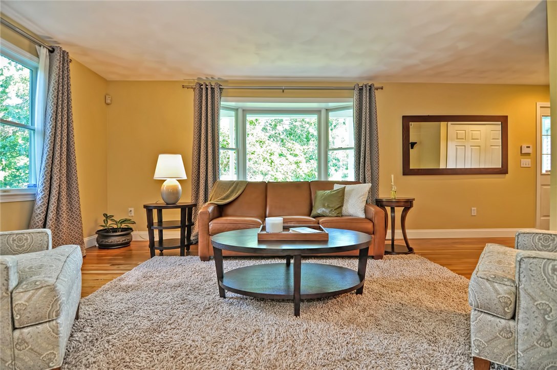 199 Council Rock Road Cranston, RI 02921 - Photo 5 of 38 Gallery Image 5