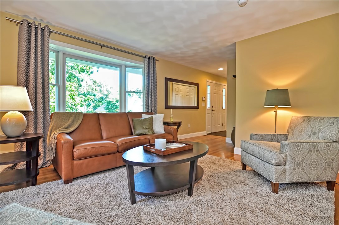 199 Council Rock Road Cranston, RI 02921 - Photo 6 of 38 Gallery Image 6