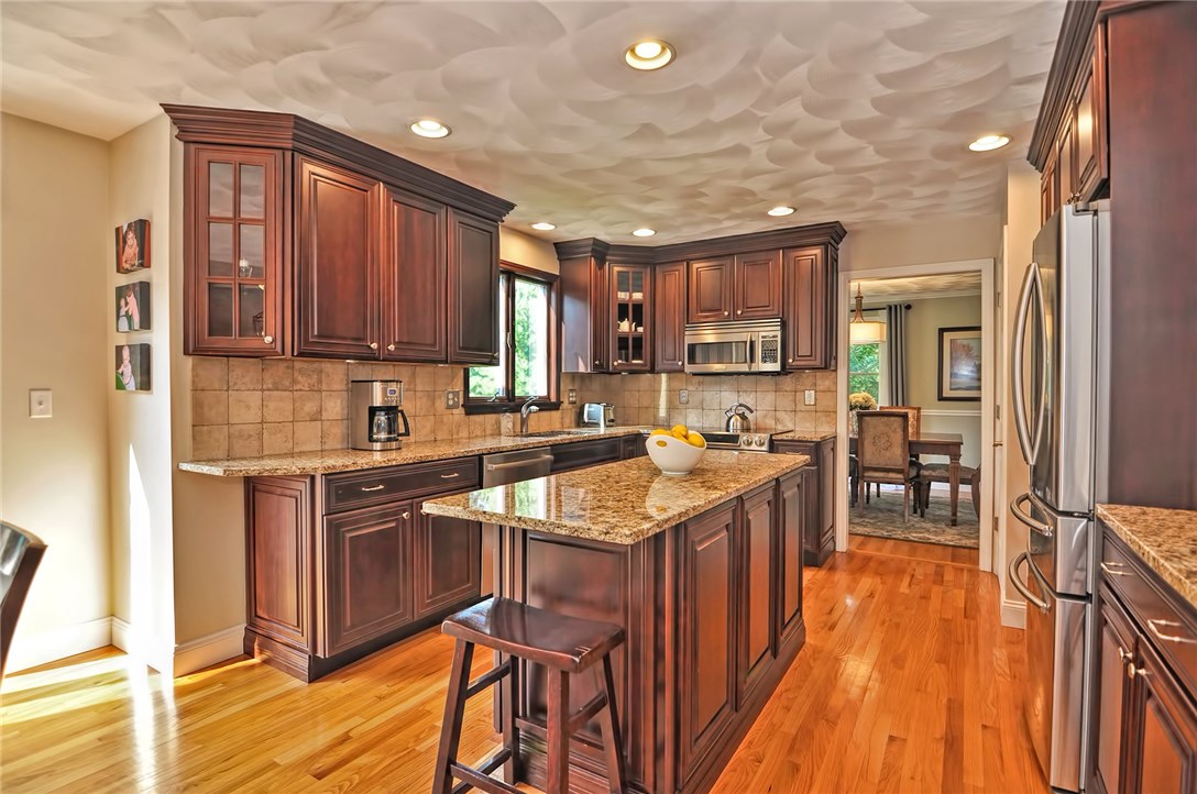 199 Council Rock Road Cranston, RI 02921 - Photo 8 of 38 Gallery Image 8
