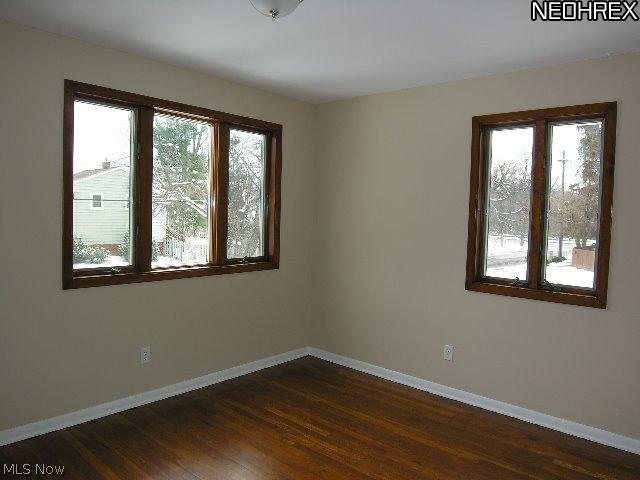 11370 Stoneham Road Cleveland, OH 44130 - Photo 8 of 20