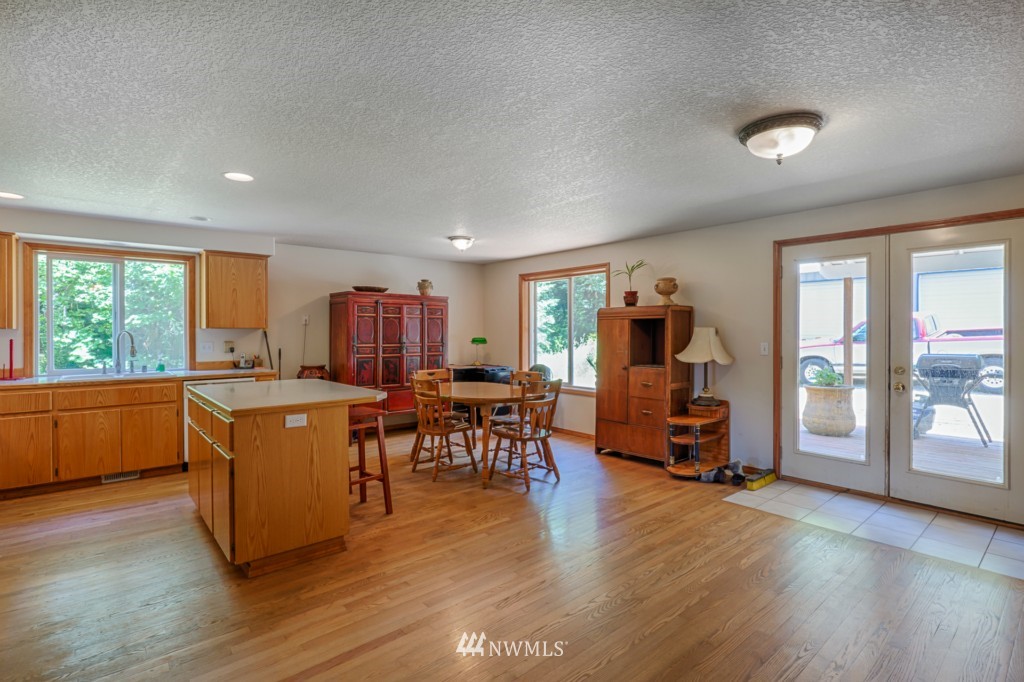 160 Ross Road Kelso, WA 98626 - Photo 5 of 19 Gallery Image 5