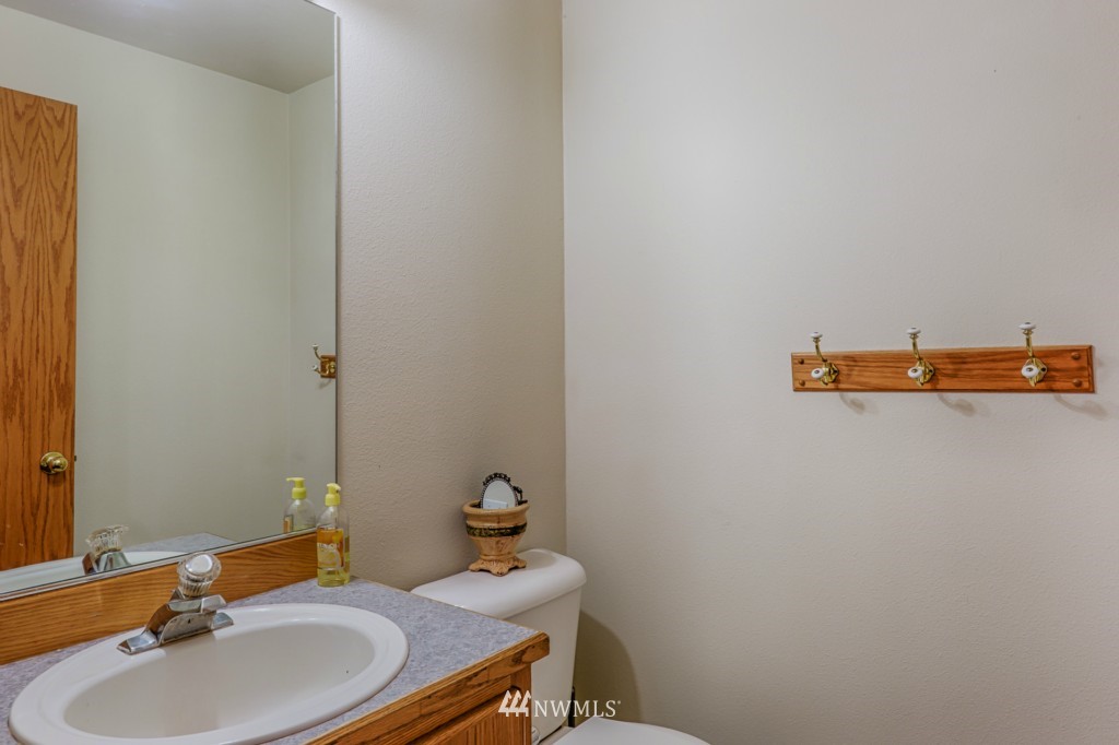 160 Ross Road Kelso, WA 98626 - Photo 9 of 19 Gallery Image 9