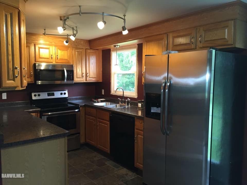 25085 Locust Road Lanark, IL 61046 - Photo 11 of 17 Gallery Image 11