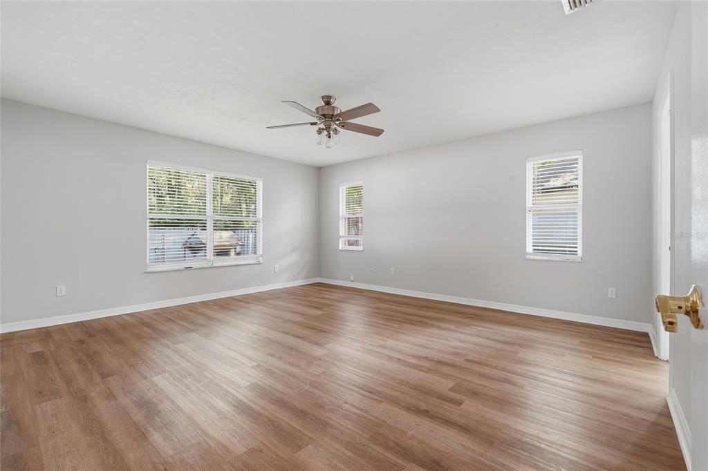 1111 Southwest 80th Drive Gainesville, FL 32607 - Photo 10 of 28 Gallery Image 10