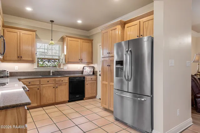 $250,000 | 121 Pleasant View Drive, Lafayette, LA 70503