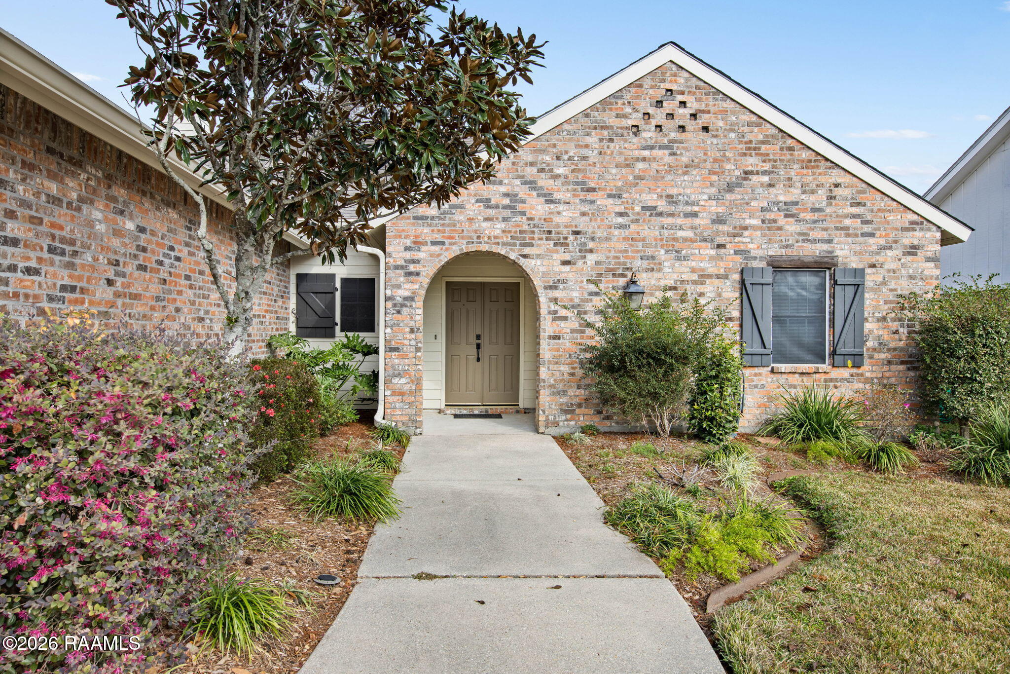 121 Pleasant View Drive Lafayette, LA 70503 - Photo 2 of 26 Welcome Home.