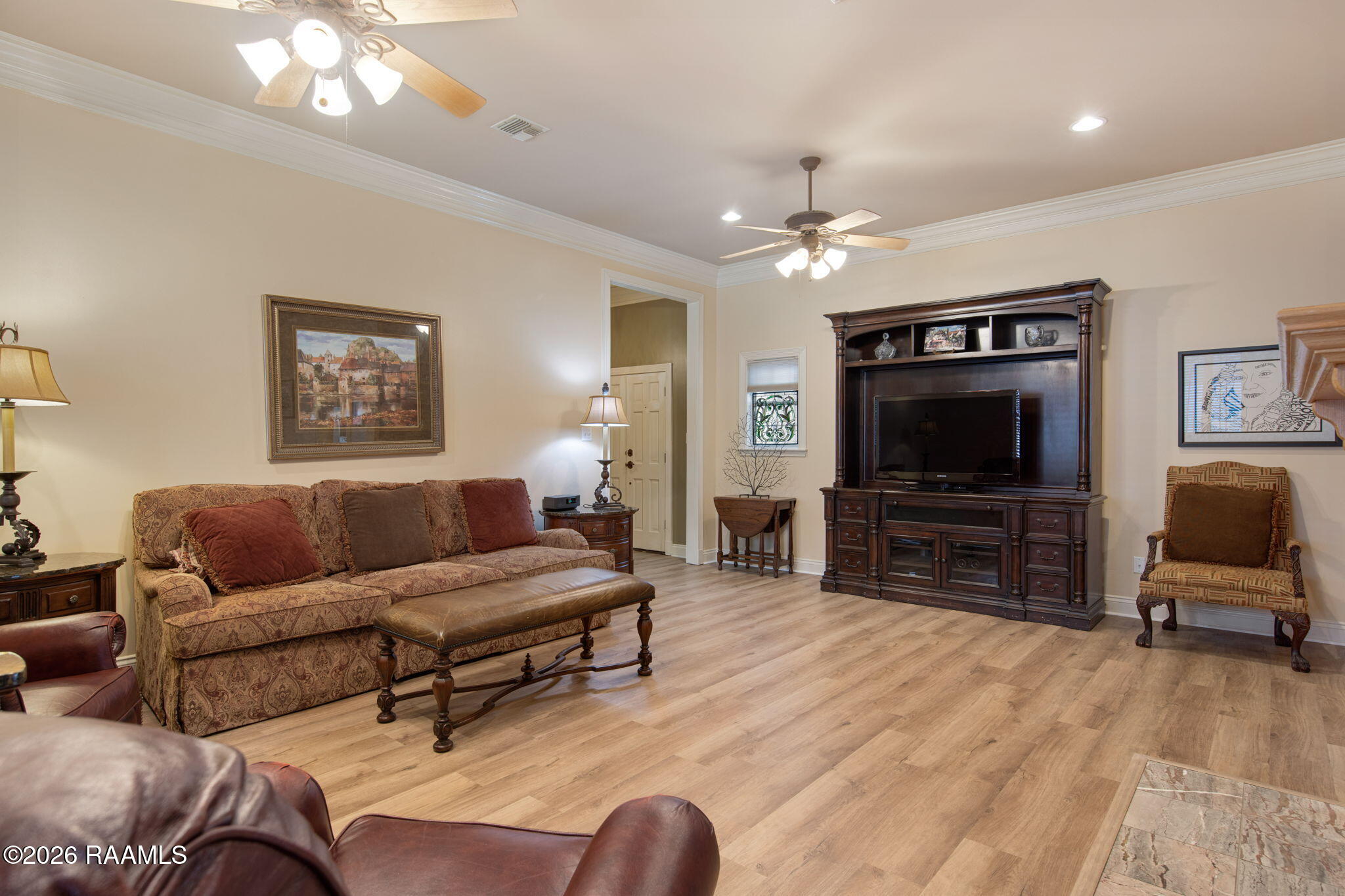 121 Pleasant View Drive Lafayette, LA 70503 - Photo 6 of 26 Centralized Living Area