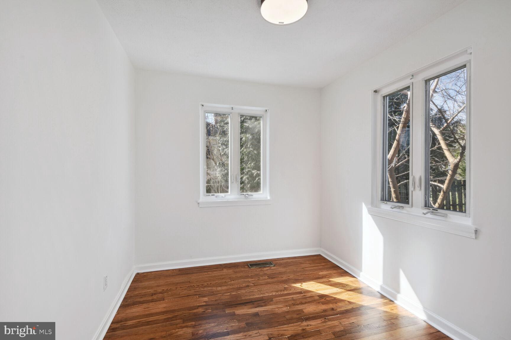512 Old Home Road Baltimore, MD 21206 - Photo 13 of 26