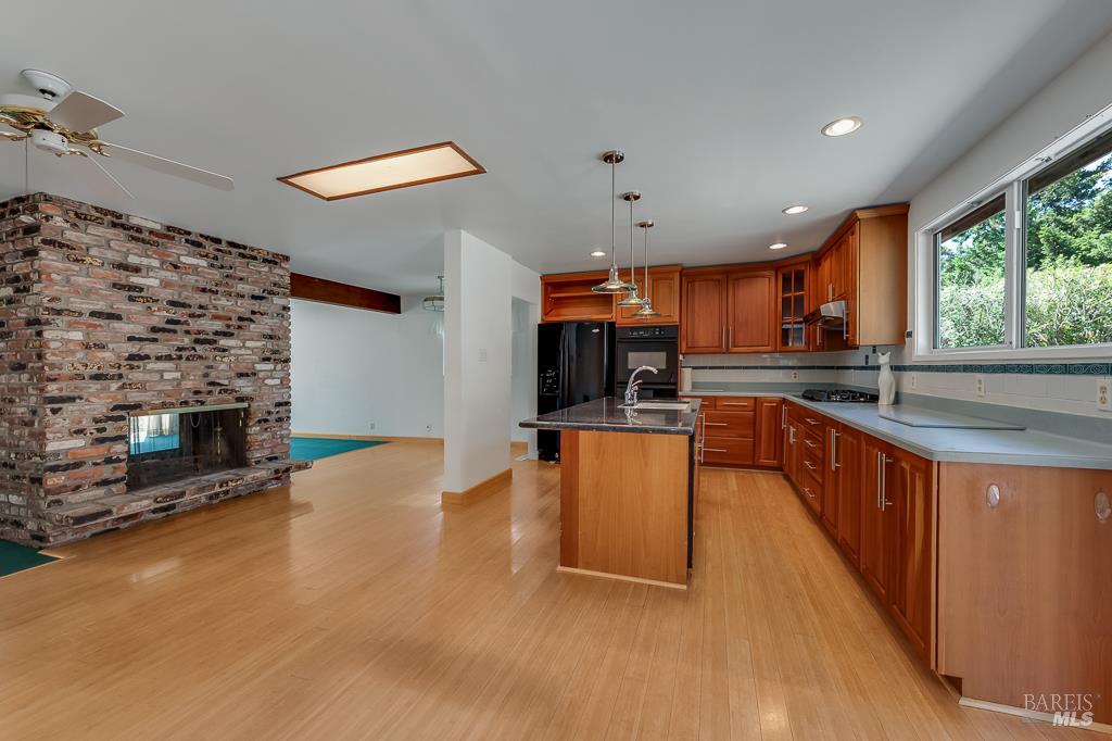 355 Butterfield Road San Anselmo, CA 94960 - Photo 9 of 38